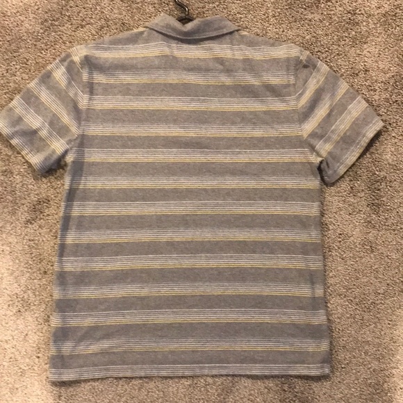 Banana Republic polo. Size large. Gray striped - Picture 3 of 3